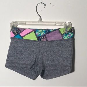 Kids ivivva REVERSIBLE shorts